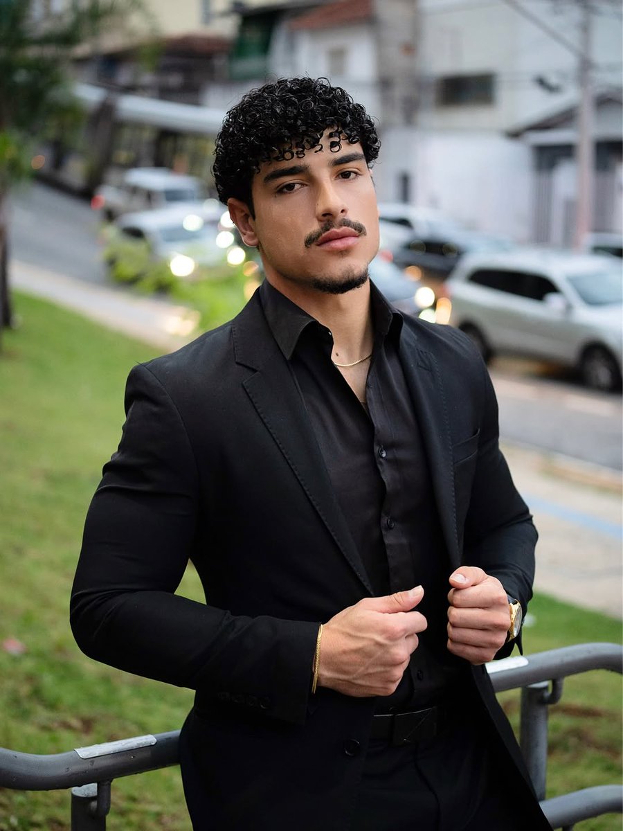 timothyfloucxd's tweet photo. A gentleman.❤️‍🔥
Photography by  and .
Watch: . https://t.co/daV5IaWkx3