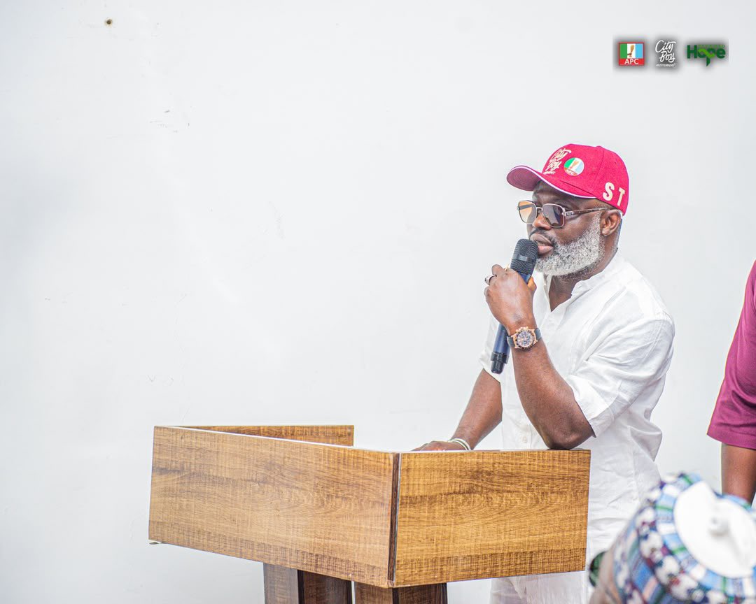 Sabalinogana's tweet photo. President Bola Ahmed Tinubu my political father knows what it feels like to actually run a government, not just talk about it. He has been in the presidential seat, dealt with real challenges, and made decisions that affect people every day. https://t.co/zhSxx2dHve