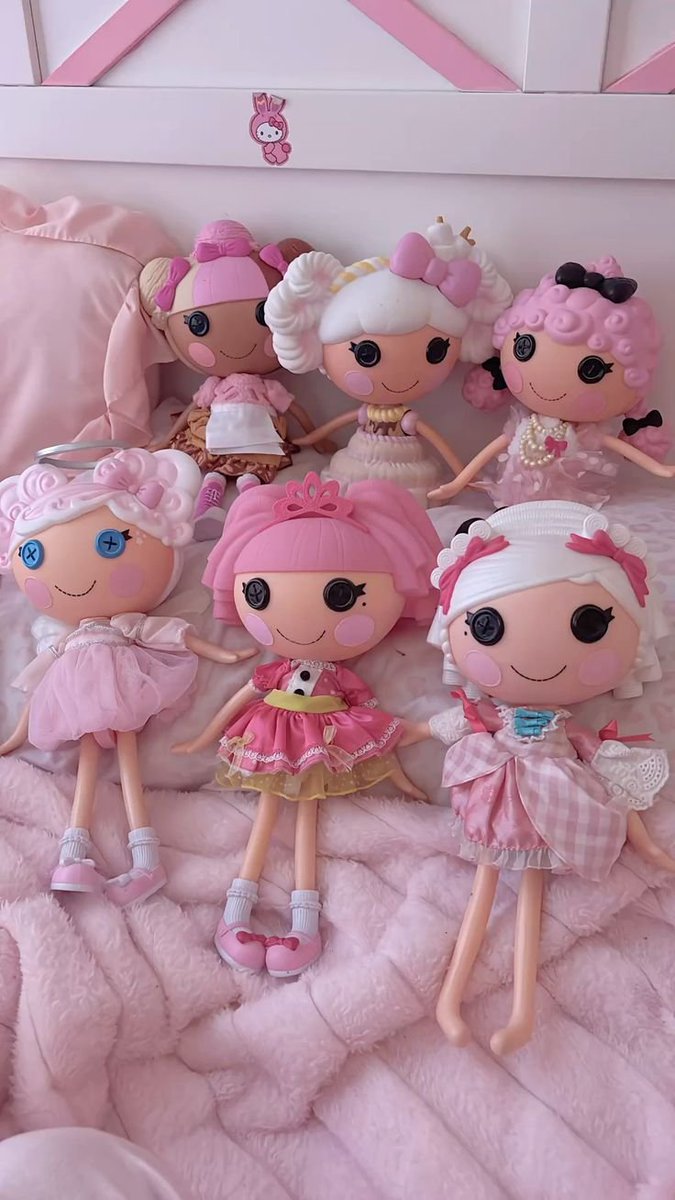Xiaolingiz's tweet photo. Does anyone remember of them?
#dolls #lalaloopsy https://t.co/KHoY7eDgjf