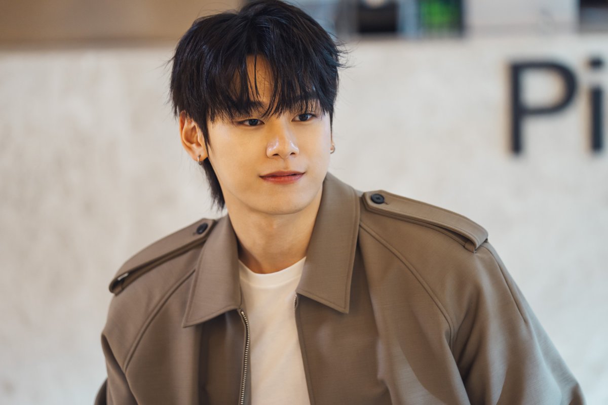NetflixKR's tweet photo. 로맨스도 충전이 되나요?
ㄴ이 사람들은 진짜 됩니다 

설렘 완충 아는 맛 로맨스 <나를 충전해줘>, 10월 9일 오직 넷플릭스에서. https://t.co/MONpBahPVQ