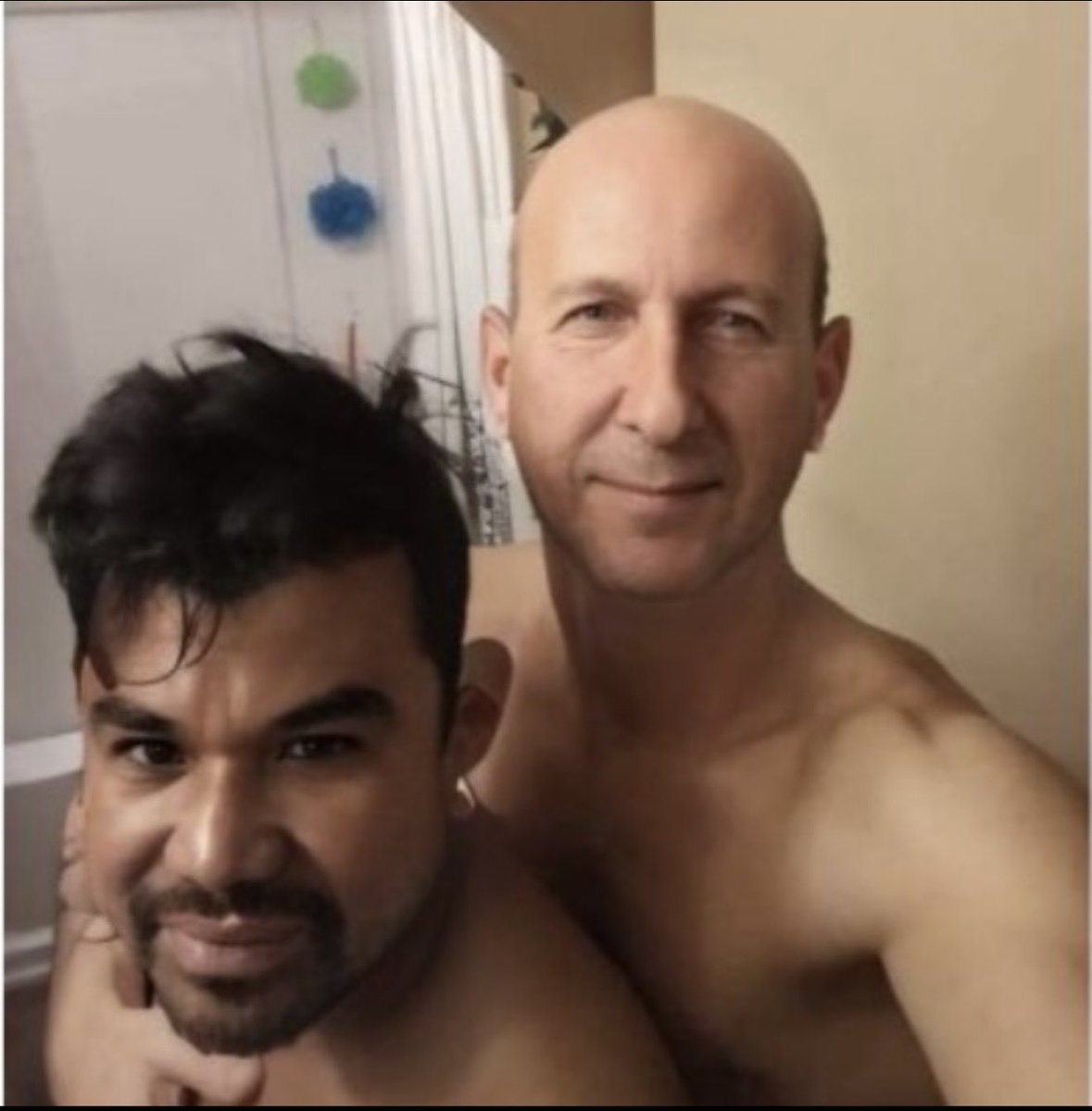 marmaking's tweet photo. @AlvaroMendezSv Dice el pelon que aún no le has pagado el palo que te echo. https://t.co/5Qjo3dLsqN