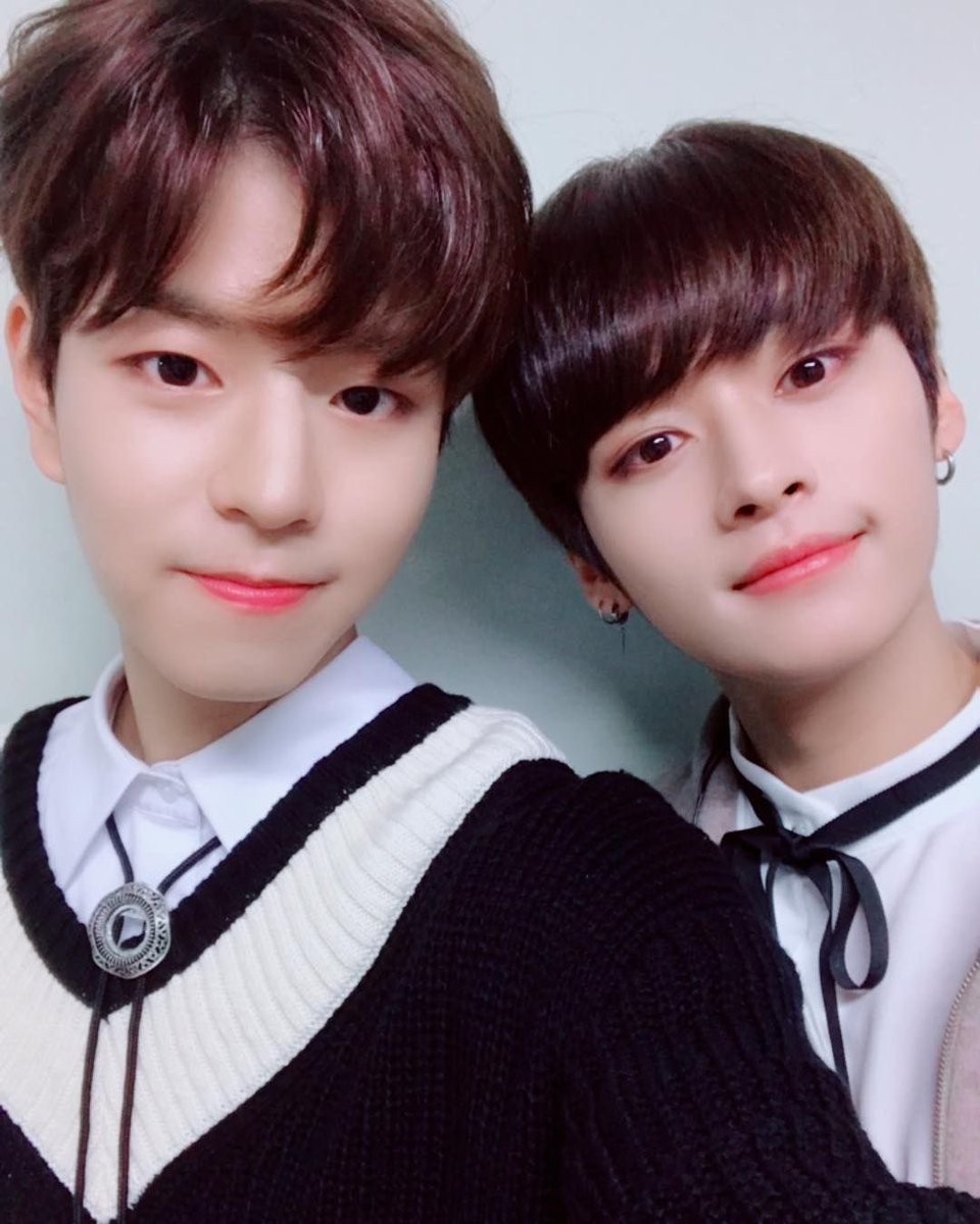 l7e3o_'s tweet photo. 세계 최초 명창 강쥐, 승민아 생일축하해♡

#HappySeungminDay
#널_감싼_우주가_될게_승민아
#DivineVocalSeungmin
#StrayKids #스트레이키즈
#승민 #Seungmin https://t.co/FJub87GXCH