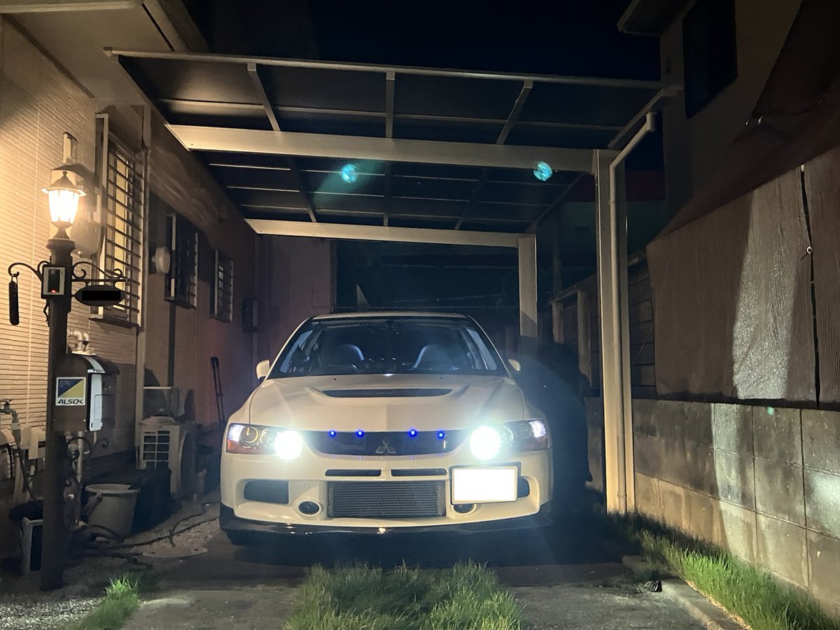 Ct9aEmperor's tweet photo. #毎日ランエボを貼る #ランエボ #Evo9 #21年目 #IPF #デュアルカラーフォグランプ #ホワイト https://t.co/mFRGYSmLoD