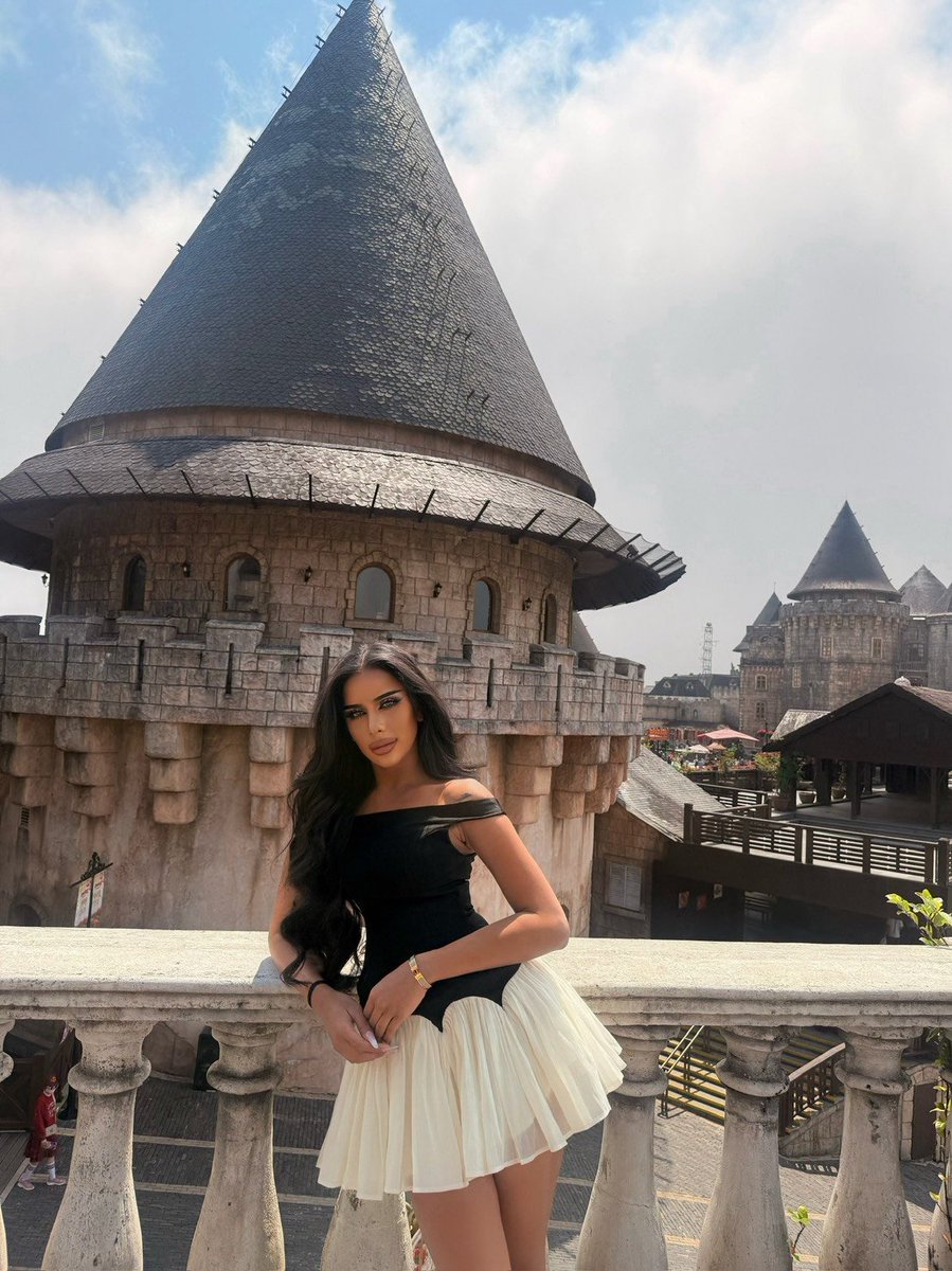suggvestion's tweet photo. #ladyboy_saudi 
#ladyboy_both_in_Riyadh 
#ladyboy_riyadh https://t.co/nBHssKoXXX