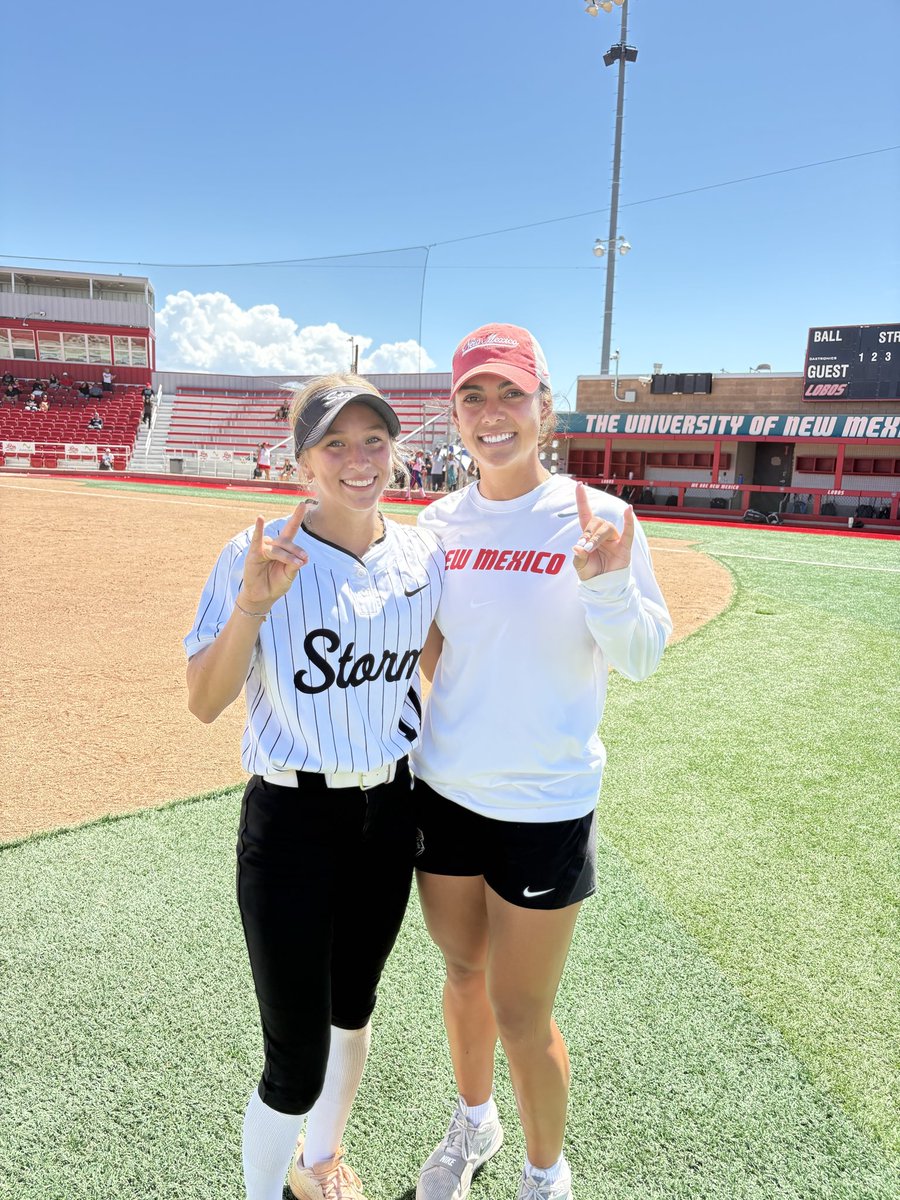 TatumChavez2029's tweet photo. Thank you @CoachDickson @Coach_Spearman all the UNM Staff &amp; Players that made last weekend a blast. It was nice to be in my home state and learn more about the @UNMLoboSB Program. 

@azstormnat16u @AZStormFastptch 

#RedorGreen #EveryonesALobo #WoofWoofWoof #LandofEnchantment https://t.co/uPwWF1NOLY