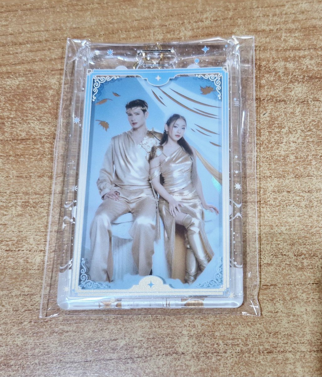 DetectiveKM's tweet photo. พร้อมส่งค๊าบ~!!! การ์ดคู่ Sunsu
เทพเออร์วิน+เทพีฝ้าย 170 รวมส่ง 📮
(พร้อมเฟรมการ์ด ยังไม่แกะ)
สนใจทักเดมมาได้ค๊าบ
#ตลาดนัด4eve #SUNSUx4EVE #ตลาดนัดatlas #SUNSUXATLAS https://t.co/qX5ak7Oena
