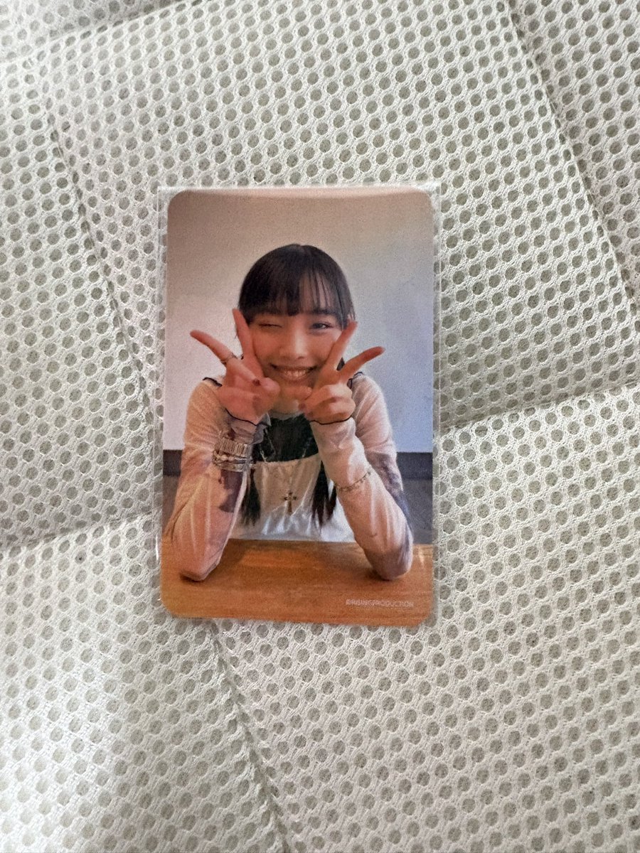 Mochomarin's tweet photo. 【交換】松本麗世 R&amp;P ランダムトレーディングカード  シークレット

【譲】写真1

【求】写真2

郵送での交換希望です。

検索からも歓迎です。お気軽にお声掛けください。 https://t.co/bwk90abmkl