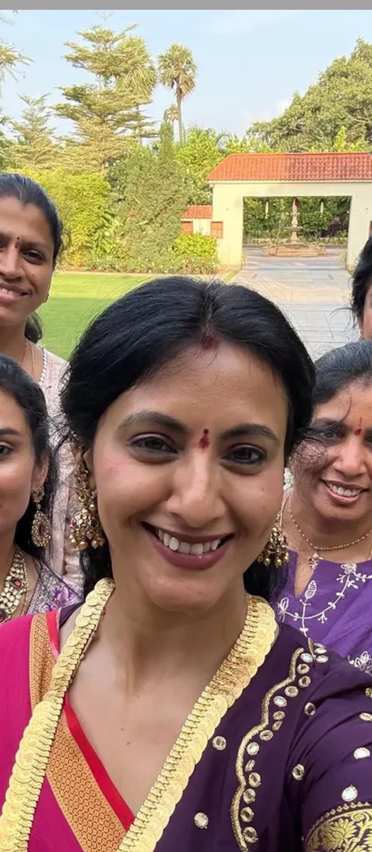 vascodigambk's tweet photo. Going to create telugu irl and insta actress sharing group those who are interested repost and comment on the post https://t.co/Id3Z6SDwt7