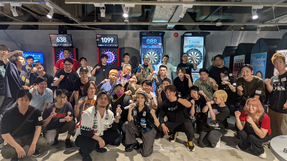 GiGOPOKER_SHIN's tweet photo. 🎯本日開催GiGO EDGE契約プロ
ななちゃらチャレンジマッチスタート!

スペシャルゲストとして、金澤勇希プロも駆けつけてくれました✨

ななちゃら選手、急遽駆けつけてくれた金澤勇希プロ、参加者の皆さまでスタートしました。
今日はみんなでダーツを楽しみましょう！

#ななちゃら #金澤勇希 #GiGOPOKER新宿