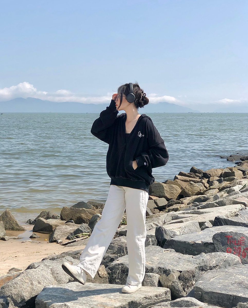 lord_ocao's tweet photo. Hello, lovely soul 💫 Always keep in mind that the world is a better place with you in it—go shine today! 🦋
Alhg https://t.co/MCg6kJ3Bpu