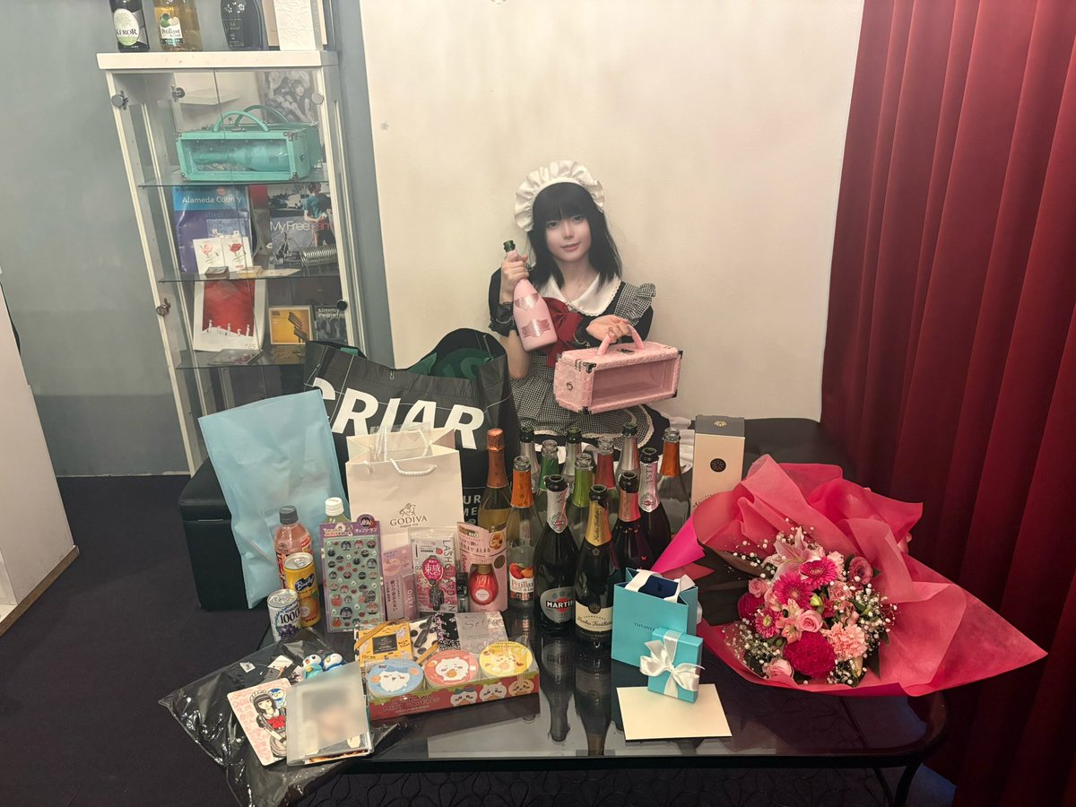 dd_Meruchan's tweet photo. #Dドール
 める卒業式本当にありがとうございました！！大好きなこの場所で大好きな人たちと過ごした時間、本当に宝物です。
貴方にとってめるはどんな存在でしたか。

ここに書ききれないので後々、沢山リプもするしツイもしちゃうので良かったら読んでくれたら嬉しいです🎀
だいすき！ https://t.co/gHYVfn6gbS