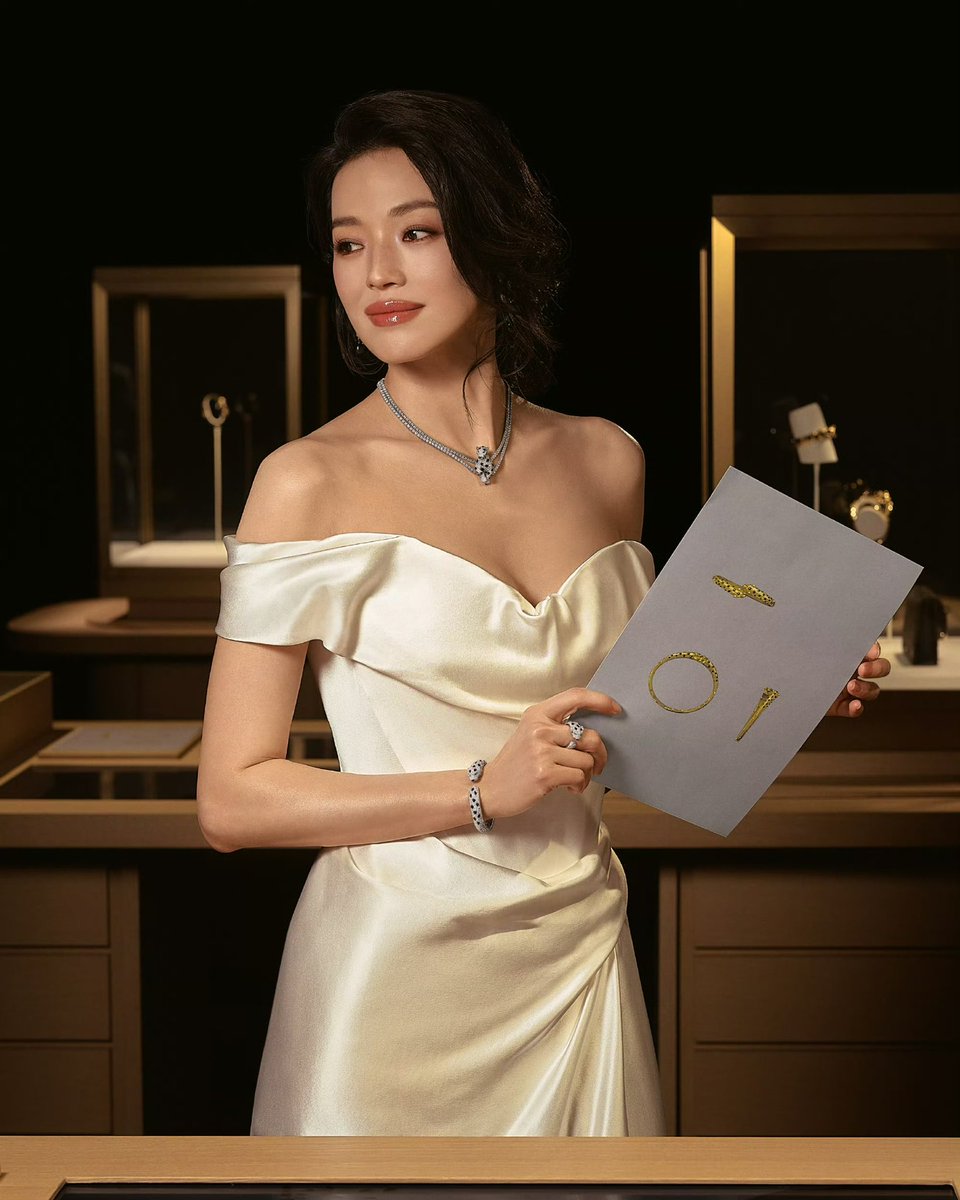 centlookbook's tweet photo. #ShuQi 舒淇 for CARTIER https://t.co/xa36QQpTco