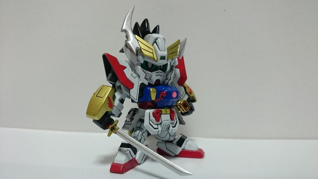 sumokosumoko's tweet photo. 武者センスか、10年ぐらい前は三国伝までのSDキットのパーツのミキシングでモチーフ再現してたからミキシング元がほぼ武者だから自然と武者っぽくなってたかな？
最近だと金縁、鋲、刀の追加してる。
まぁ今も昔も天下統一編以降の武者頑駄無を意識しているのはあるかもしんない https://t.co/V4LVd7WF6V