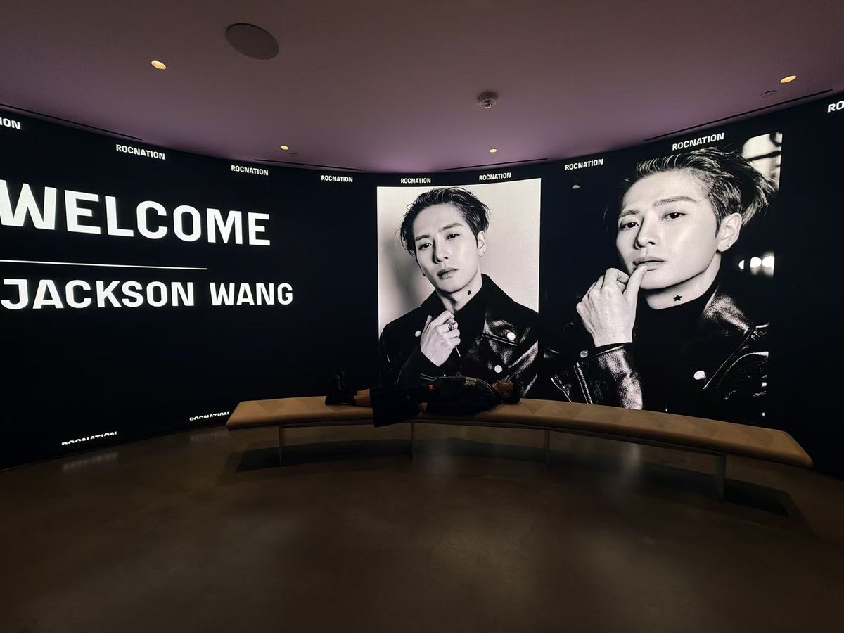 echeee19's tweet photo. Welcome Jackson Wang to the Roc Nation family. Step by step, he keeps pushing his limits, bringing unique Asian sound to the whole world.🥰#JacksonWangXRocNation
@JacksonWang852 https://t.co/jE0BakHoCY