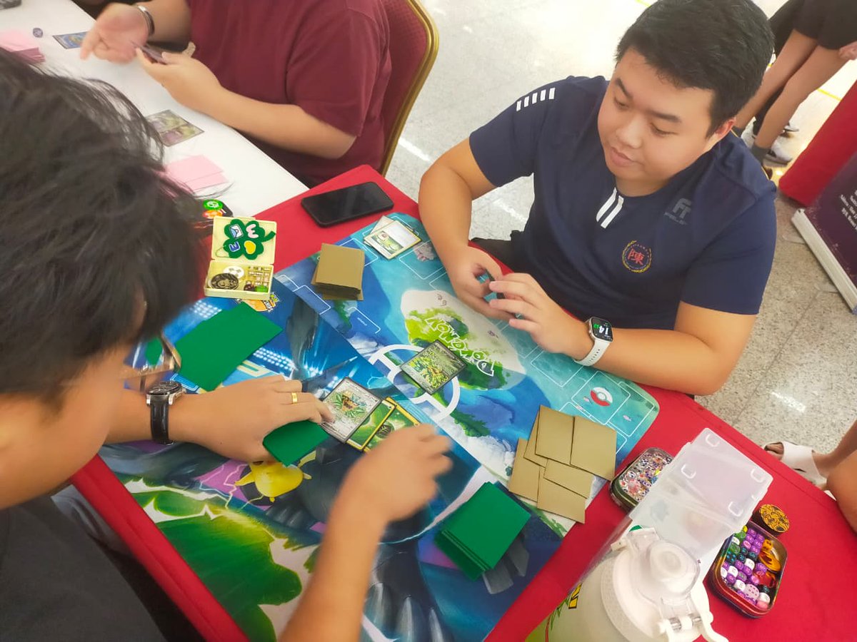 GamersTavernBN's tweet photo. 🇧🇳Gamer's Tavern x Tatsunocon Miri Pokemon Event (20/09/26) Results!!🎊✨
🥇BillyHoChee - Dragapult /Duskclops
🥈TingWeiSoon - Raging Bolt/ Ogerpon
🥉Aidrique - M. Starmie/ Froslass
Deck Distribution : (12 Trainers)
#gamerstavern #Brunei #Miri #PKMNTCG #AgeeventSibu #Latepost https://t.co/clzXlgmaPx