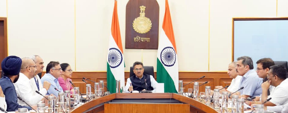 DiprHaryana's tweet photo. हरियाणा सरकार ने सिंचाई, सड़क, पेयजल और भंडारण के बुनियादी ढांचे के विकास के लिए ₹2,295.27 करोड़ की ग्रामीण परियोजनाओं के प्रस्ताव तैयार किए हैं। इनमें ₹2,180.50 करोड़ की ऋण सहायता नाबार्ड के RIDF के तहत प्रस्तावित है।

मुख्य सचिव श्री अनुराग रस्तोगी ने परियोजनाओं की प्रगति की समीक्षा करते हुए कार्यों में तेजी लाने के निर्देश दिए।

#Haryana #NABARD #RuralDevelopment