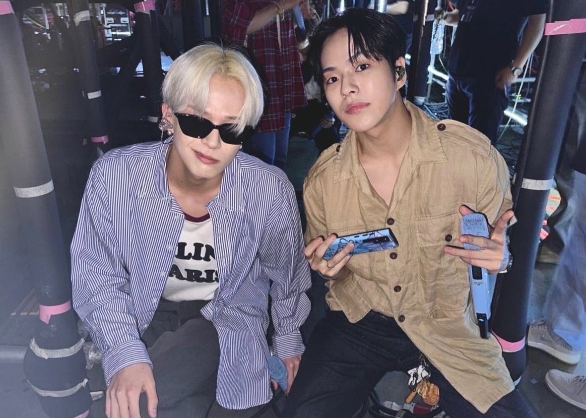 jaehyukified's tweet photo. the category is jaesahi backstage https://t.co/woH1MgT63r