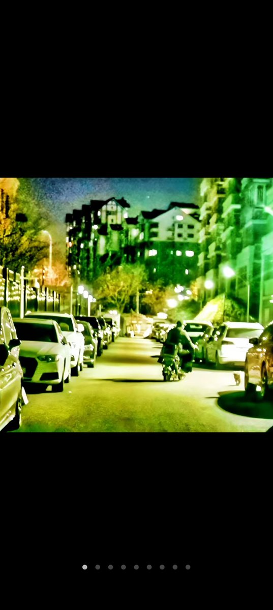 AgusSet36476771's tweet photo. Got lucky with this golden-hour street snap—nothing beats the quiet magic of everyday corners turning warm. https://t.co/62UYgRwBf8