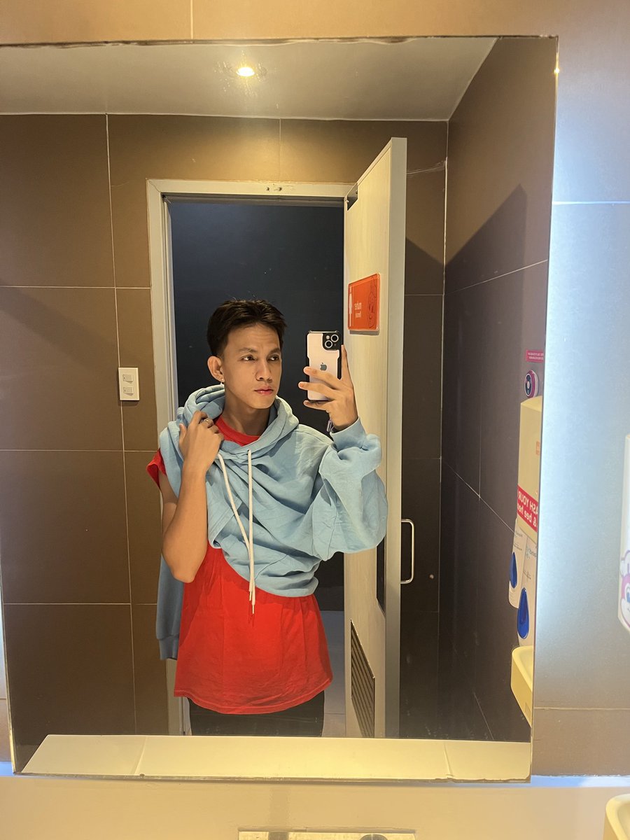 shantidope55378's tweet photo. this twink need a daddy ughh๐ฆ
#alterzc #urbabytwink https://t.co/UxjoTFuj1h
