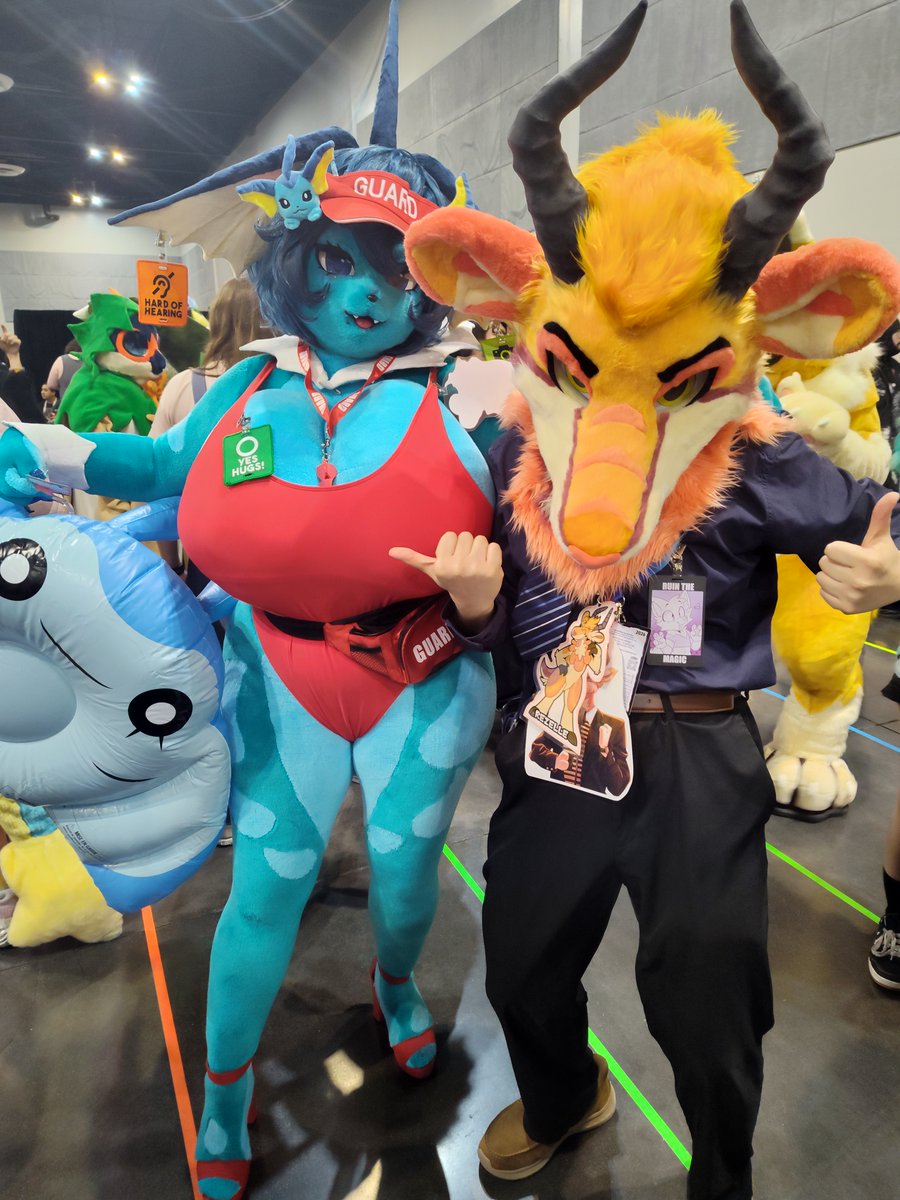Rezelle0726's tweet photo. @hazelbutterbear @naomibun @Loxy_Esdee @FinnThePanther @GamermacS @SammiiSenpai @AWDtwit @GoldieCoyote @manedbento @PajraGaoGao @SouthKitsune @JunoandMaxx @NexusFolf 
@VanniVappy 
@ScintillaVT 

#asc2026 #furry #furrycommunity #fursuiting https://t.co/Vgn1NhsGuU