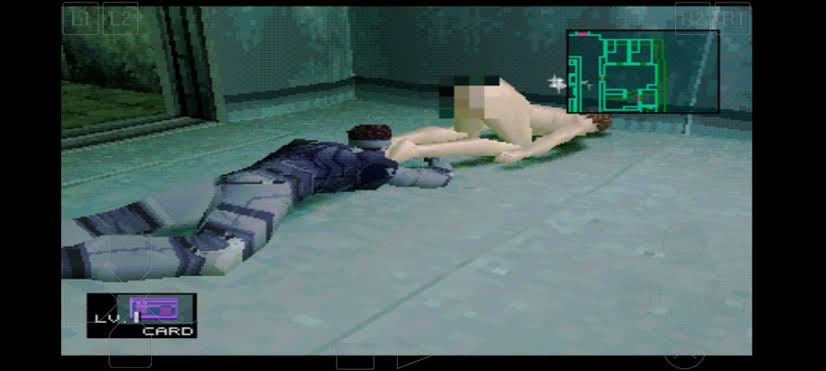 Chavo2309's tweet photo. Estoy jugandome por primera vez el Metal Gear Solid 1, y carajo, me estaba pareciendo una mierda al principio porque soy horrible para el sigilo xd pero, carajo, que puto juegaso, la pelea con Ocelot, dios mio, Kojima, dame de la que te fumas https://t.co/AW56fJ7M97