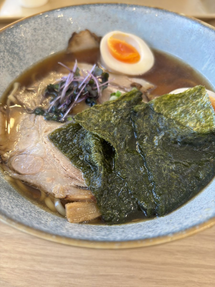 TamagoJPN's tweet photo. 三藤の特製ラーメン
ミシュラン七年連続とか言うので期待したけど、パンチが足りんくてイマイチ https://t.co/VPGID0Zk95