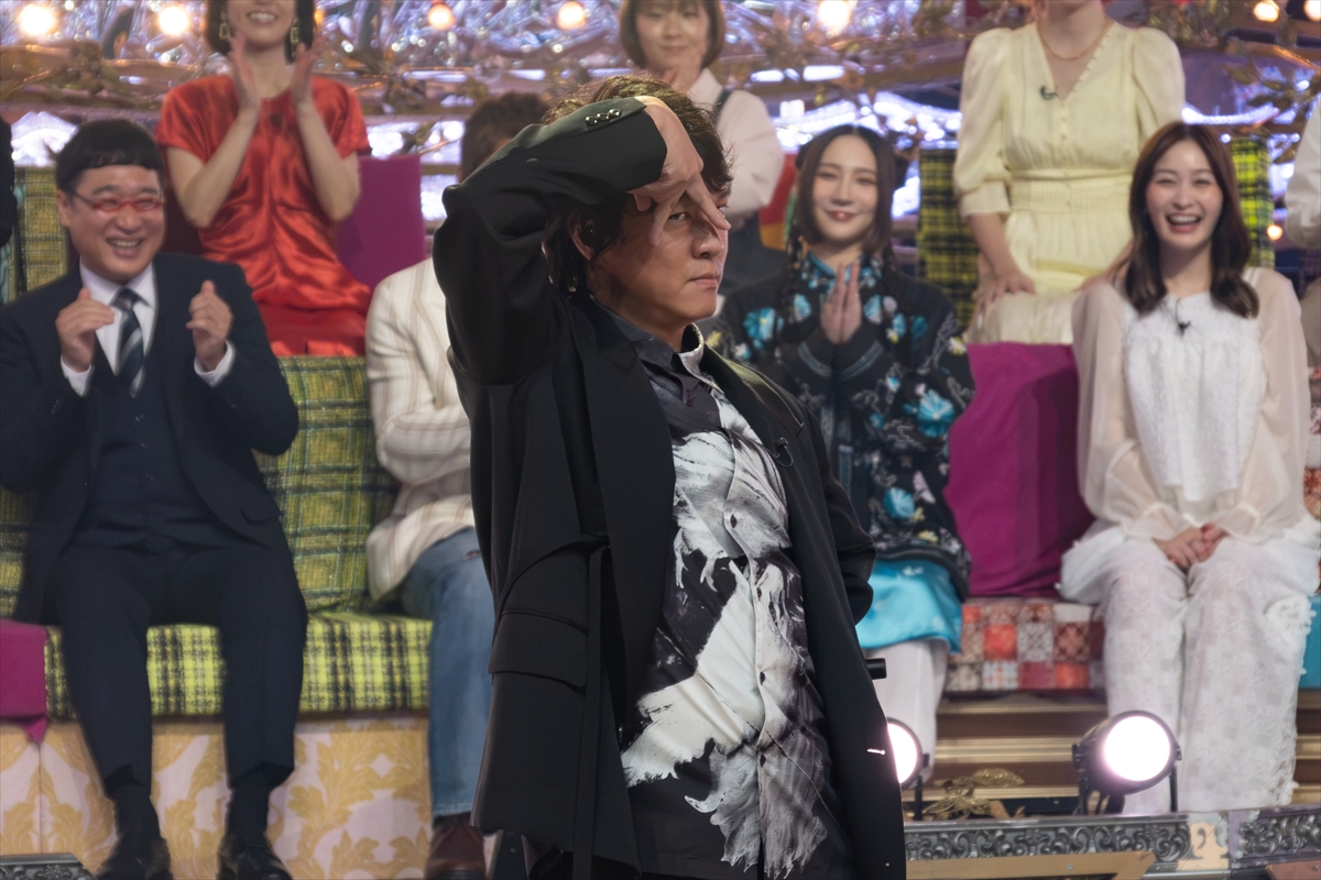 tv_life's tweet photo. 『昭和vs令和！世代を超えて愛される最強ヒット曲100連発』
昭和・平成・令和の最強ヒット曲を豪華歌手がカバー
丸山隆平が「夏色」で龍玄としとコラボ
大江裕らの「好きすぎて滅！」も

🔻記事＆写真はこちら
https://t.co/vDjbY8eQZ0 https://t.co/L6hpBpNJnR