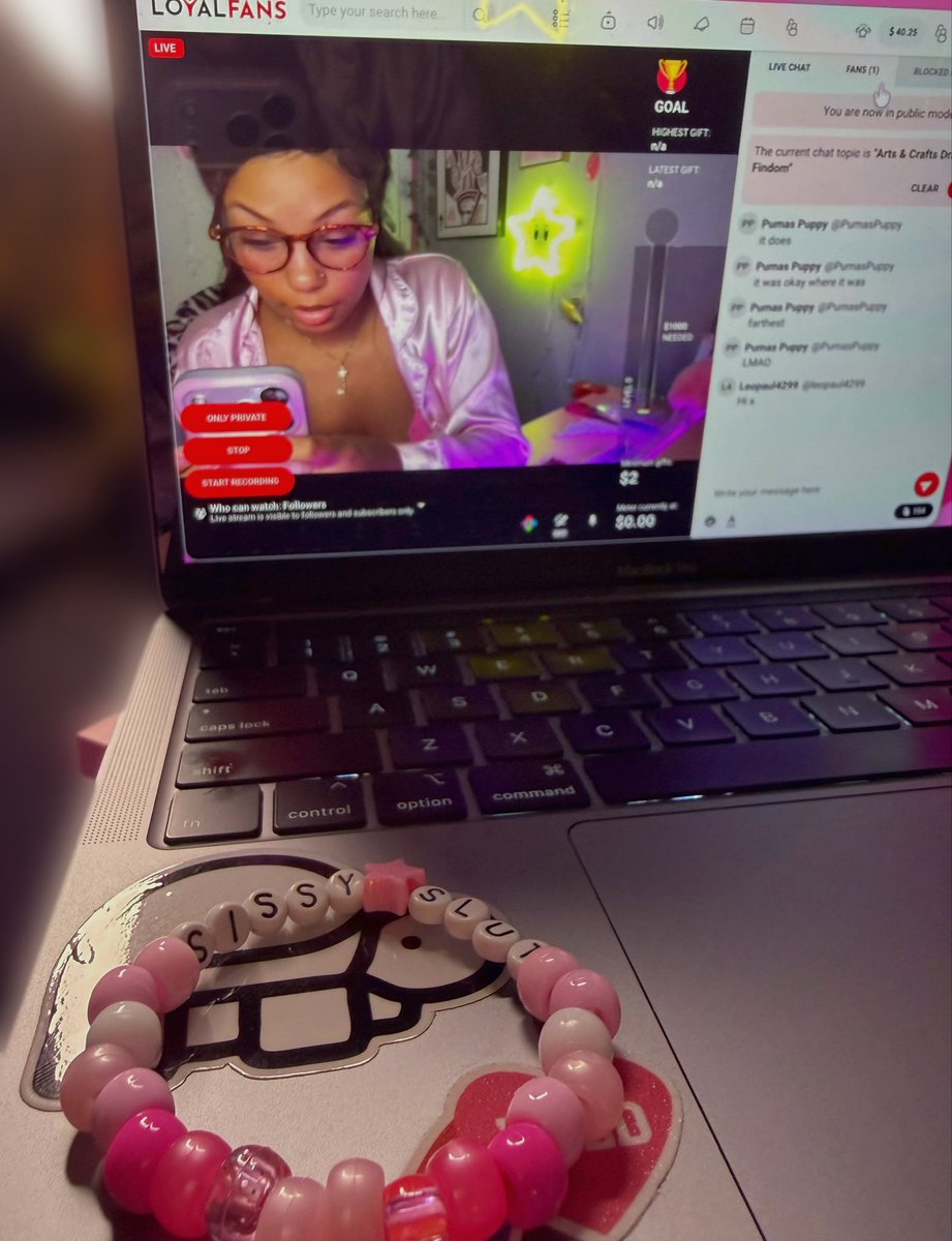 pumacashkitty's tweet photo. first bracelet done! yk i love my sissies☺️ anyways come hang and get drained 💗💸 link in biooo https://t.co/sHBaJyaZgl