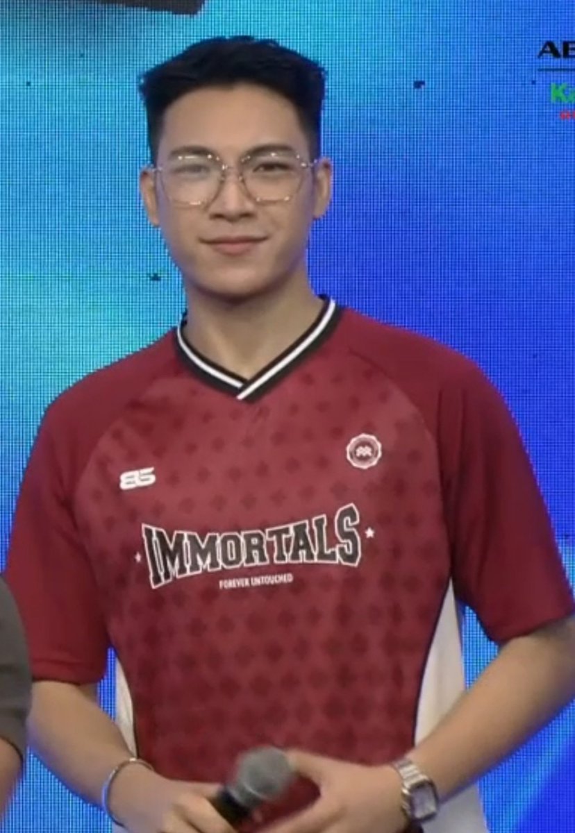 D_simplejazzy's tweet photo. Sobrang fresh naman Sir !✨ Ang POGI mo @Espanto2001 😍❤️

#DARREN  #ShowtimePwedengSumaya https://t.co/jUOkAmtjHj