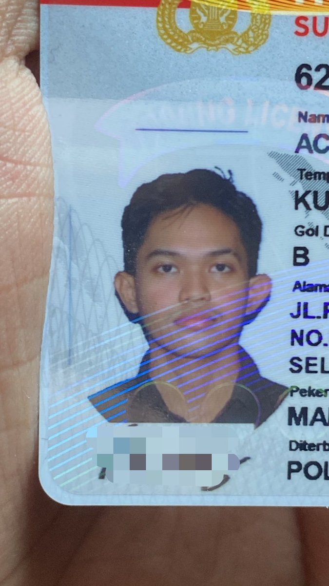 tyoxeyn's tweet photo. agak kaya buronan https://t.co/74NcuXGELQ