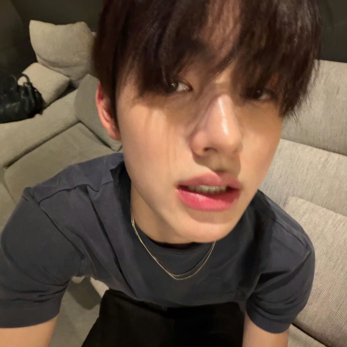liccccww99310's tweet photo. @Seonghyeon_CN @eomlandvnfp We are excited to see Seonghyeon as MC, EOMPACT appears in his opening remarks, EOMUSE surrounds him, and EOMSEAN creates this precious shining moment.

MC EOM TAKES OVER

#SEONGHYEONonAir
#ソンヒョン大活躍
#SEONGHYEON #성현 https://t.co/9lSTObNdg3