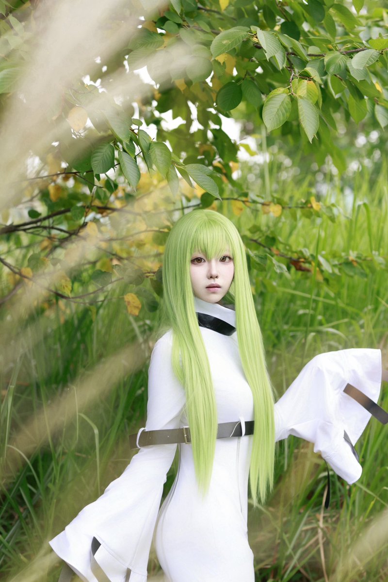 kvousx's tweet photo. #CodeGeass
ルルーシュ、雪がどうして白いか知ってる? https://t.co/0rnc5F9ZKg