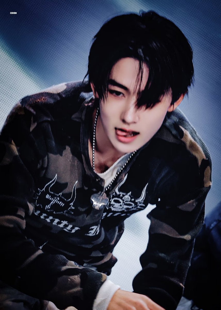 Lavlis5bnr's tweet photo. EOMSEAN grows stronger in Seonghyeon’s hosting, EOMPACT hits every viewer instantly, and gentle EOMUSE makes his MC moments so warm.

MC EOM TAKES OVER

#SEONGHYEONonAir
#ソンヒョン大活躍
#SEONGHYEON #성현 https://t.co/YD0XV91aOA