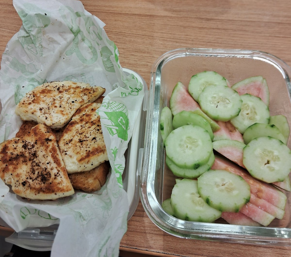 AnnuInfo's tweet photo. #Day256
Intermittent Fasting : 14 Hours
Breakfast At 10:00
Grilled Paneer & 1 Wheat Bread โค๏ธ
Fibres & Guava
At 12:00 PM
Makhana + Yogurt + Whey + Dryfruits
Lassi โค๏ธ
Lunch:
Small Plate Light Lunch
Evening:
Roasted Makhana/Fruits https://t.co/tkaJPNYUto