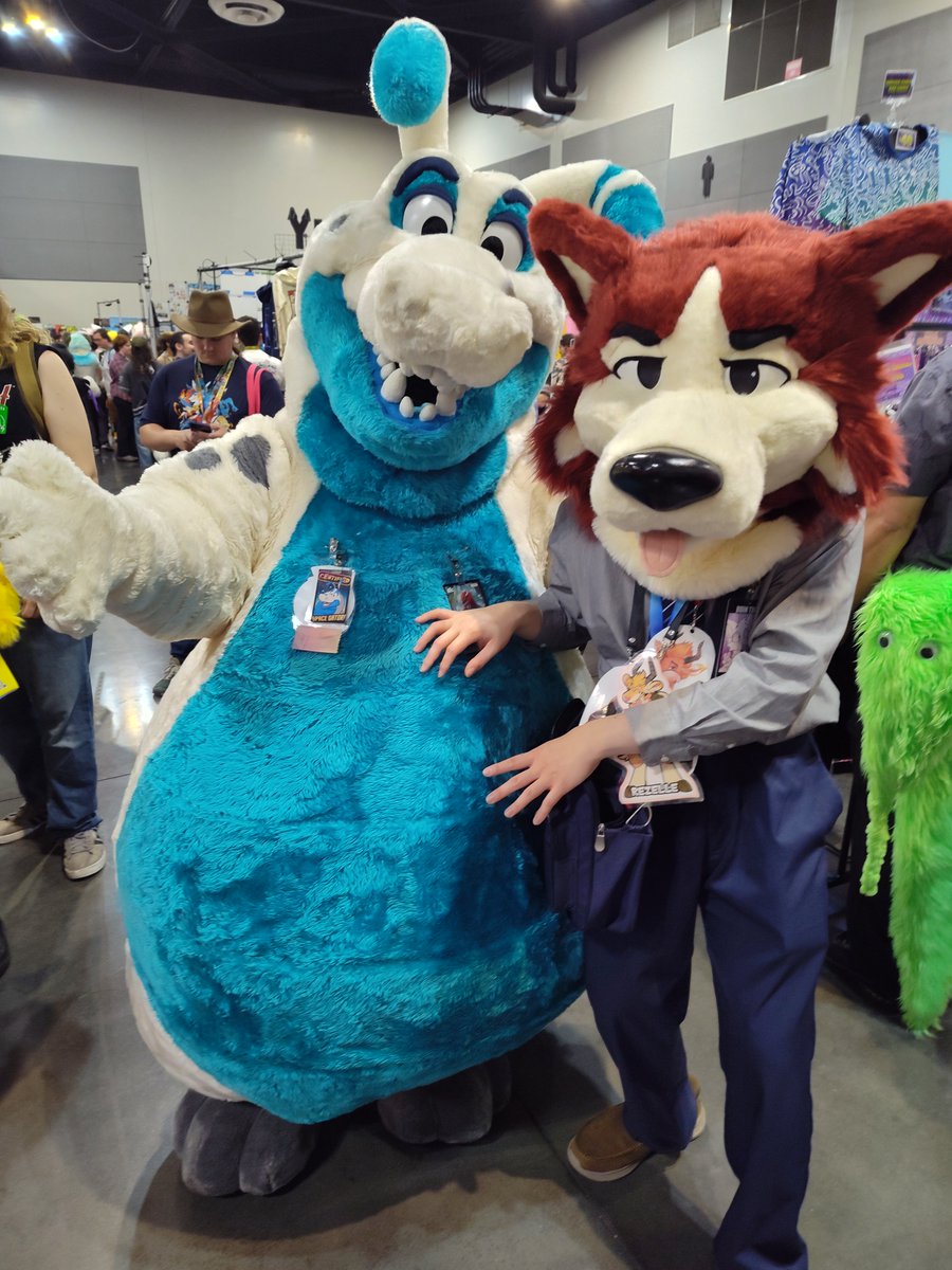 Rezelle0726's tweet photo. @mylittlepolka 
@wulfyloo 

#asc2026 #furry #furrycommunity #fursuiting https://t.co/XGm1N4f6cR