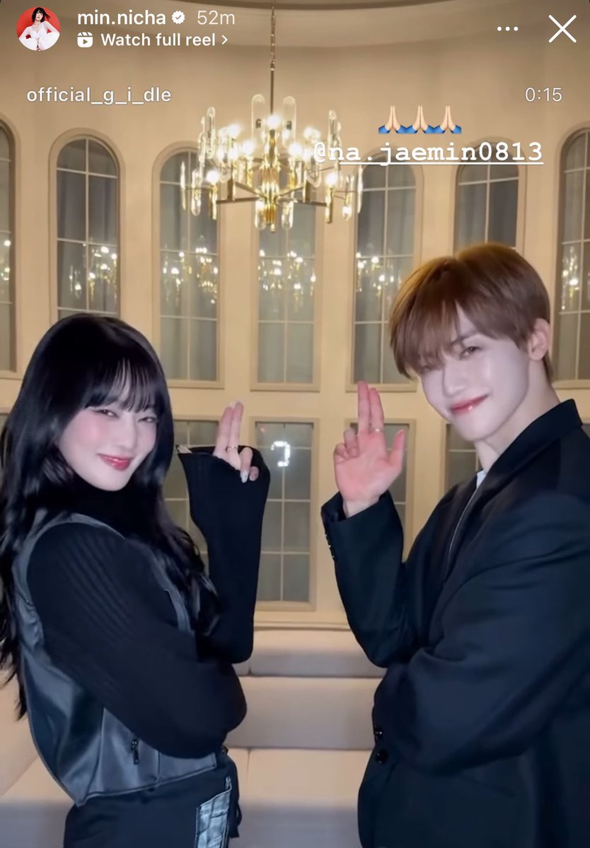 zzeydolly's tweet photo. the way jaemin keep pulling 97 line (bambam, minnie, bangchan and jaehyun)😂😭 https://t.co/ltTQ7IZ6Fe