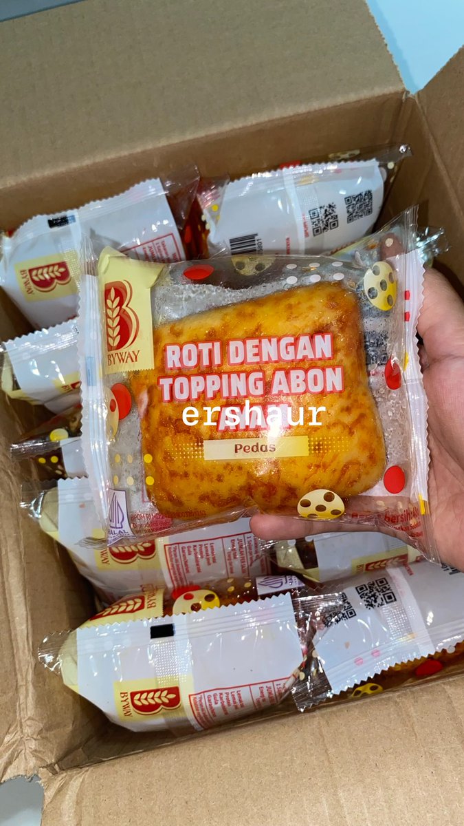 ershaur's tweet photo. aku ga boong, ni roti abon beneran seenak ituu. mana ga sampe 2000an kalo belinya di oren🫠🫠

https://t.co/FZpwTY41UQ https://t.co/qasTvfJz26