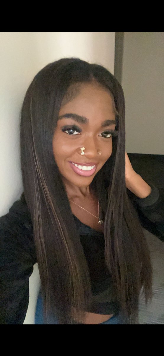 Mikhaeli3's tweet photo. Pretty Little Thing 🩰🎀💋#Maryland #Model #Glam https://t.co/ShQngYvlsV
