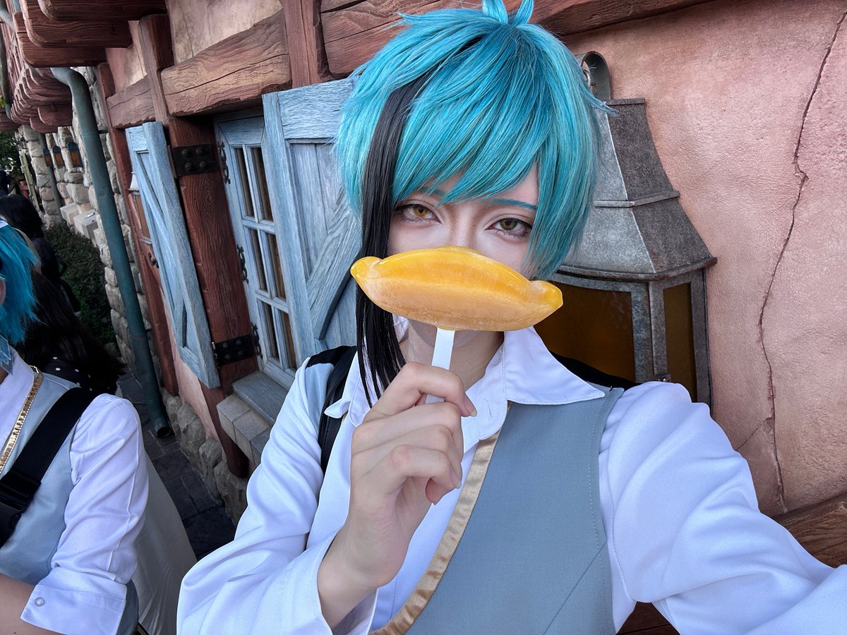 rima_cosplay's tweet photo. いんぱ！暑さでメイク溶けた
 #Dハロ仮装2026 #Dハロ仮装  #Dハロツイステ仮装 https://t.co/pTMZh2614l