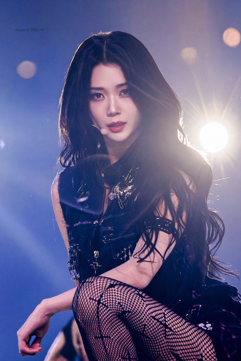 S8GYB's tweet photo. 241130 MMA #공유빈 #yubin #트리플에스 #tripleS https://t.co/4psHYabwzu