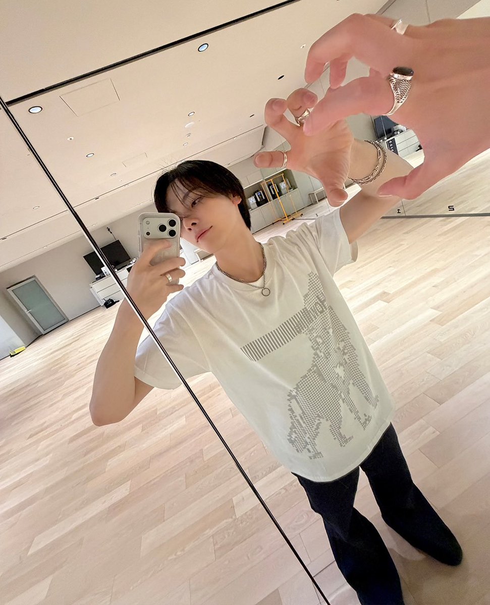 wenofied's tweet photo. rawr!😾 https://t.co/mzQKCYA6qU