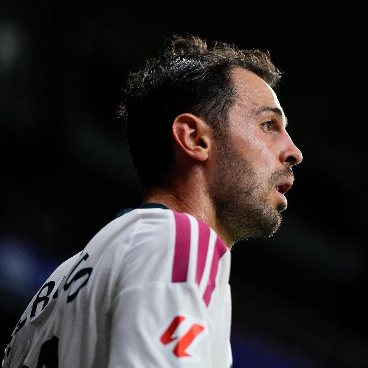 MadridXtra's tweet photo. 🚨 STAT: Bernardo Silva has started just ONE of Real Madrid’s last five league games. https://t.co/nbiAYiqoDI