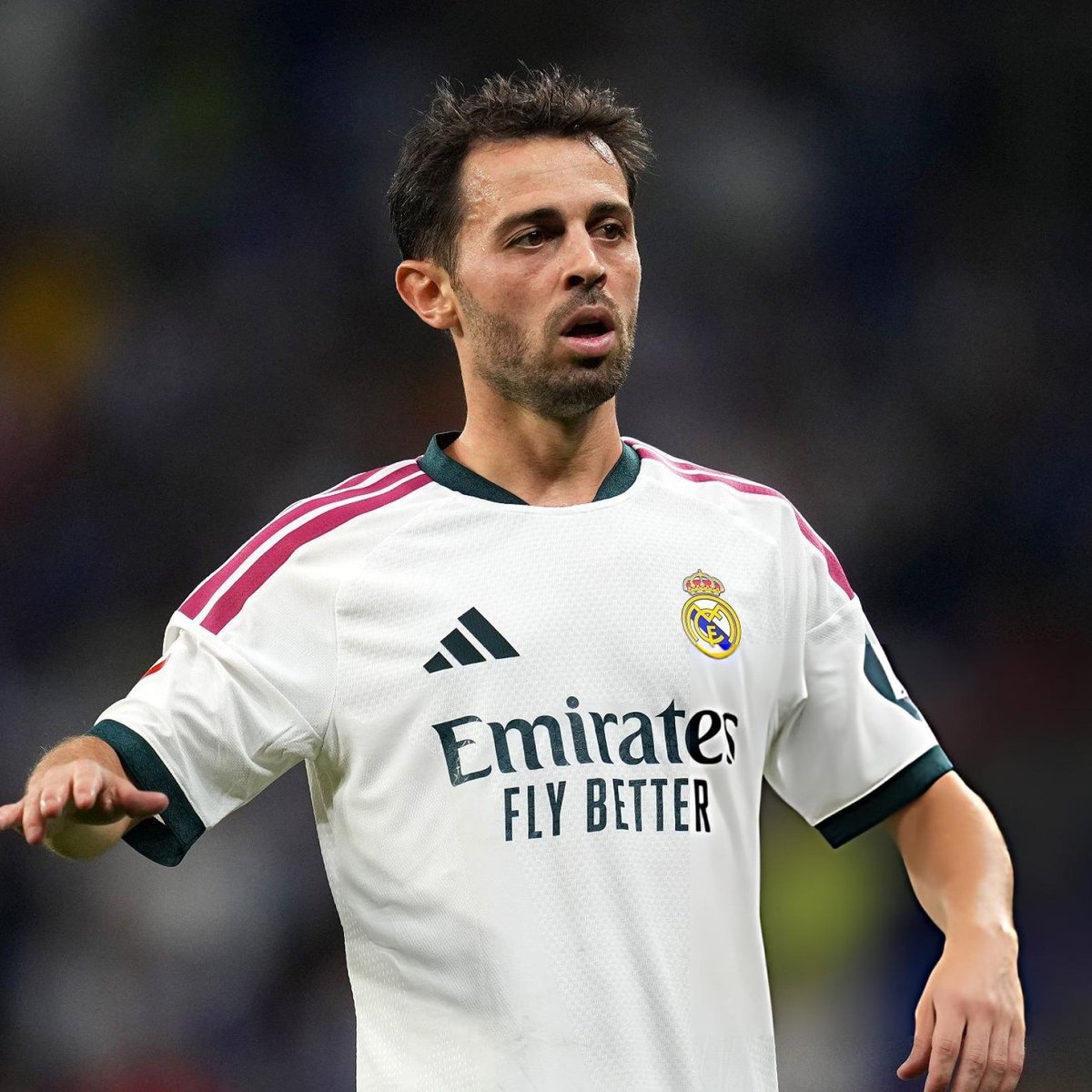 MadridXtra's tweet photo. 🚨 NEW: Bernardo Silva’s path into Real Madrid’s XI means BENCHING Valverde or Tchouameni.

Both are viewed as almost UNTOUCHABLE. @diarioas https://t.co/FoLCH9K1LI