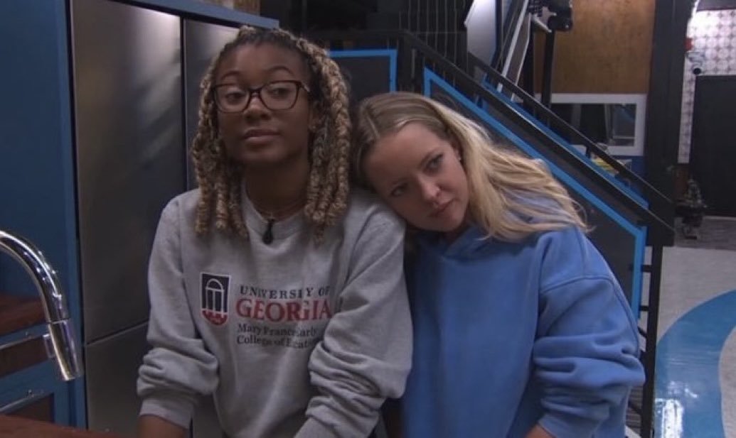 just_westy_'s tweet photo. The only women to win HOH during the jury phase of the game 

They were both labelled comp flops btw  #BB28 https://t.co/gXnwEONGrt