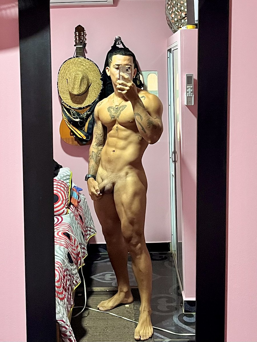 tavomedrano27's tweet photo. Rayadito🤤 https://t.co/lw8Ux4lccQ