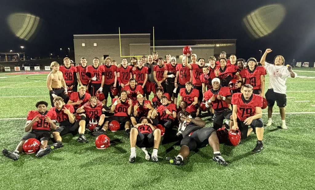 cards_football's tweet photo. JV Pride! Monday Night Football! Cards 28- Douglass 14. #MoveTheNeedle https://t.co/DxiVBWuwCU