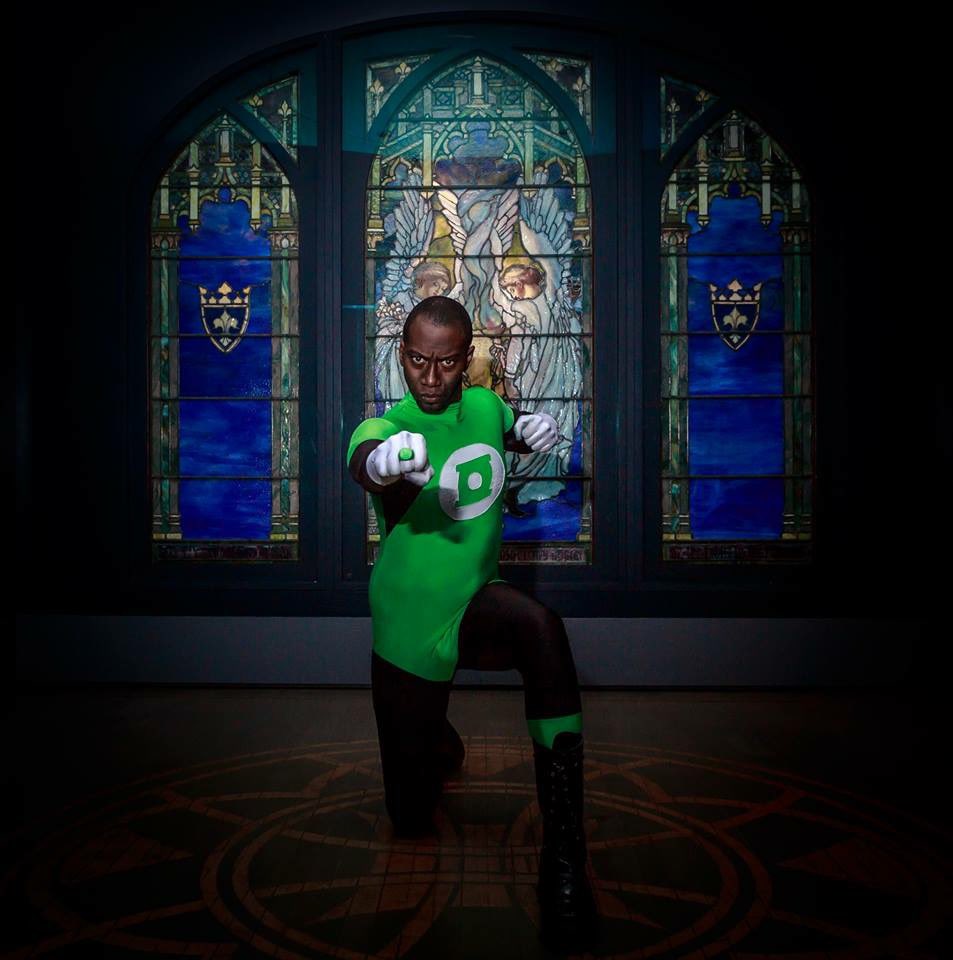 OfficialRobFury's tweet photo. Finally got to watching @hbomax Lanterns and I am so hooked. This show is exactly what @DCOfficial needed. They have such rich lore and stories and this one doesn’t disappoint.

#lanterns #greenlantern #hbomax #cosplay #dccomics https://t.co/imB9qbLtOC