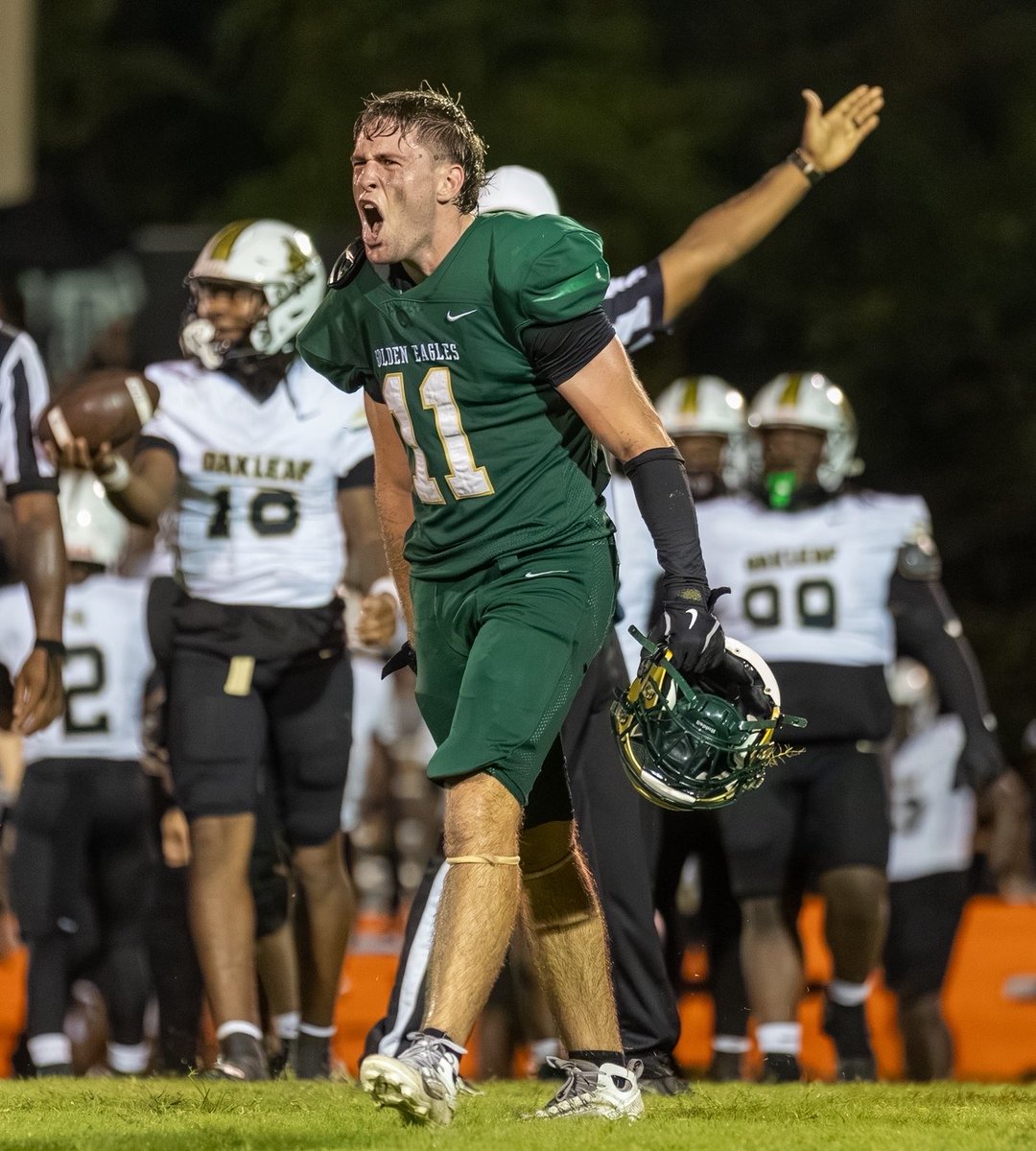 Garrett9Dewey's tweet photo. Weeks 1-5 highlights 
Current stats 
•54 total tackles 
•4 sacks 
•1 int
•10 Tfls 
•Top speed 18.8 Mph
@CoachMac8740 @DChipoletti @cotero1976 @FIHSFOOTBALL 

https://t.co/Zr240ygwLi https://t.co/i1r7paiKCa