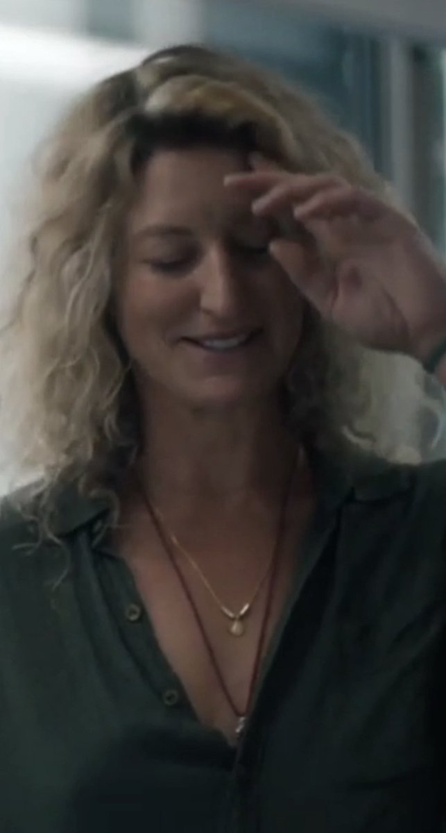 lovelosslou's tweet photo. @Faded_Kanga_Rue The things Angel and Lou did in the back once she was lead to a secluded area, DAMN. unspeakable shit, hot as fuck, she definitely got her moneys worth. TIMESKIP. Lous now waiting by her car, sitting on the bonnett with a joint in her hand as she waits for Rues shift to be over. https://t.co/uDz2eT7sKO