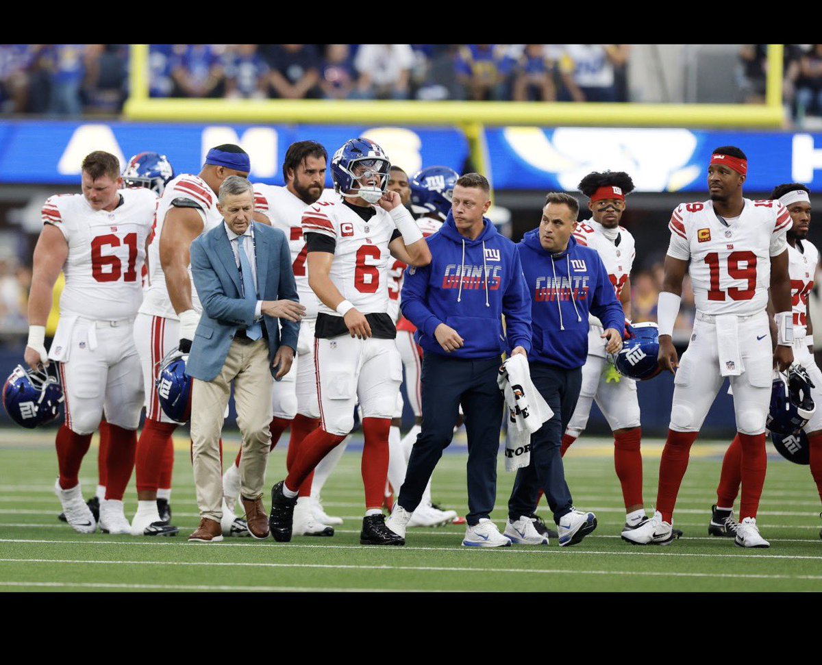 YinzerAfterDark's tweet photo. How many tweets will we see tonight claiming these injuries could have been avoided if they were playing on real grass and not turf https://t.co/rfN6tMONv3